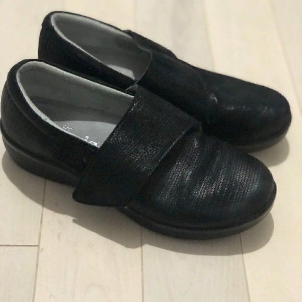 Alegria Womens Black QIN-870 Leather Quin Bob and Weave Slip On Shoes Size 36